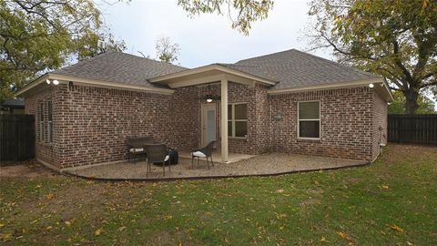 A home in Alvord