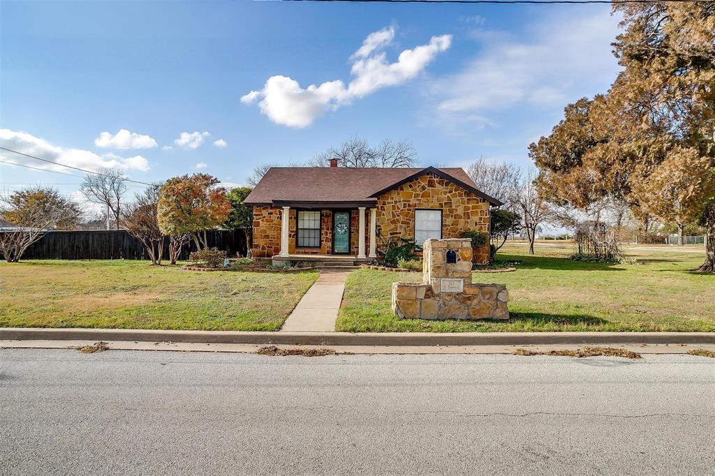 113 N Tarrant Street