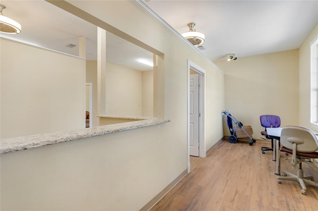 Hix Add - Commercial Lease