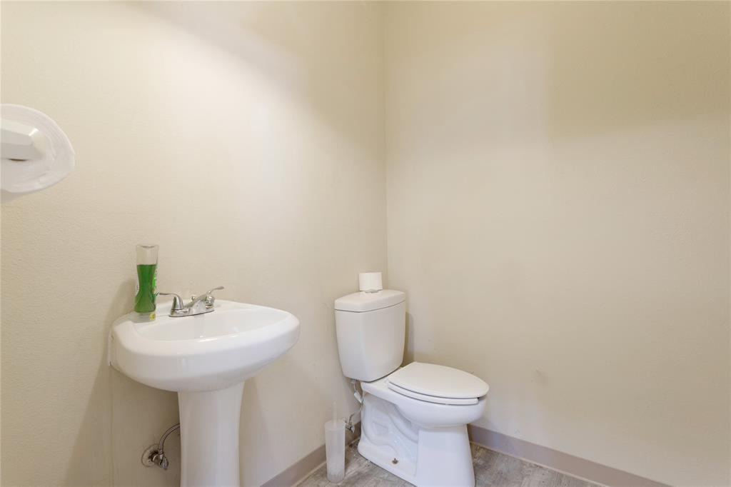 Hix Add - Commercial Lease