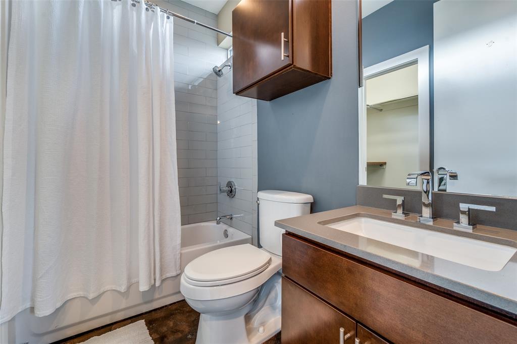 HAWTHORNE STREET TOWNHOMES - Residential