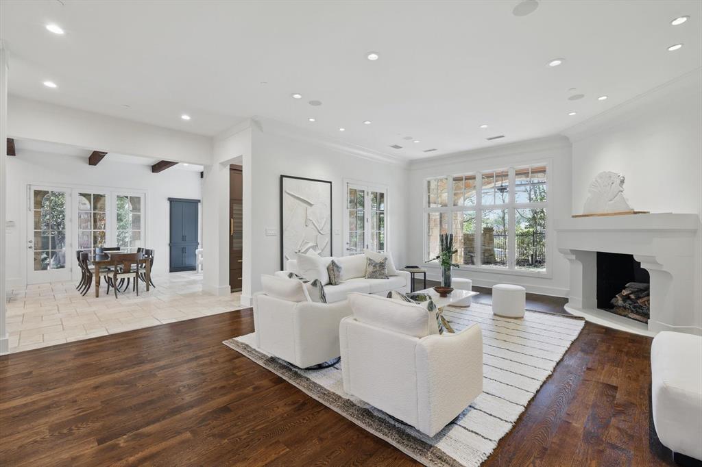 VAQUERO RESIDENTIAL - Residential