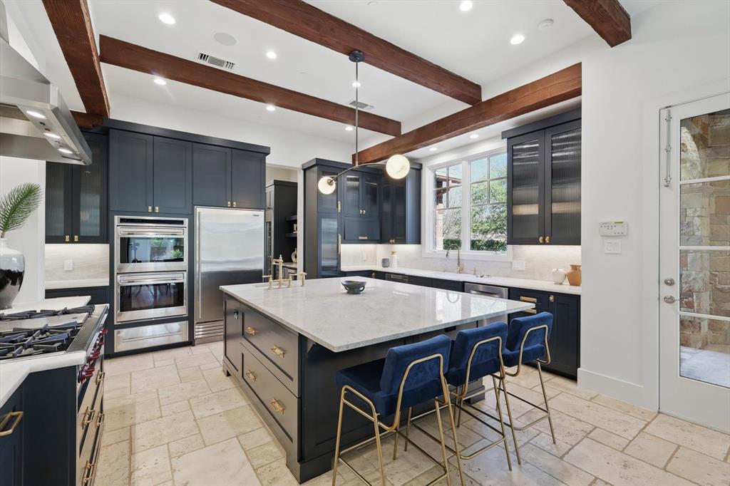 VAQUERO RESIDENTIAL - Residential