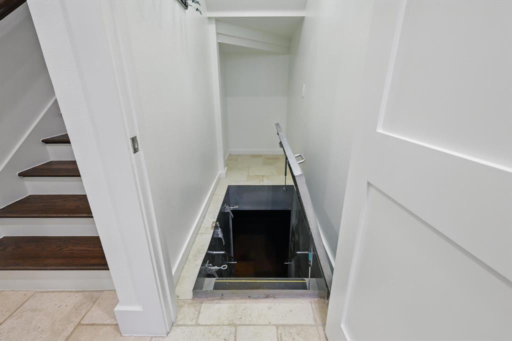 VAQUERO RESIDENTIAL - Residential