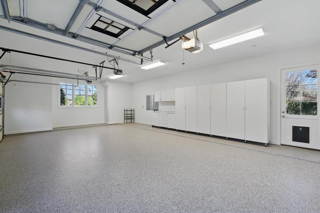 VAQUERO RESIDENTIAL - Residential