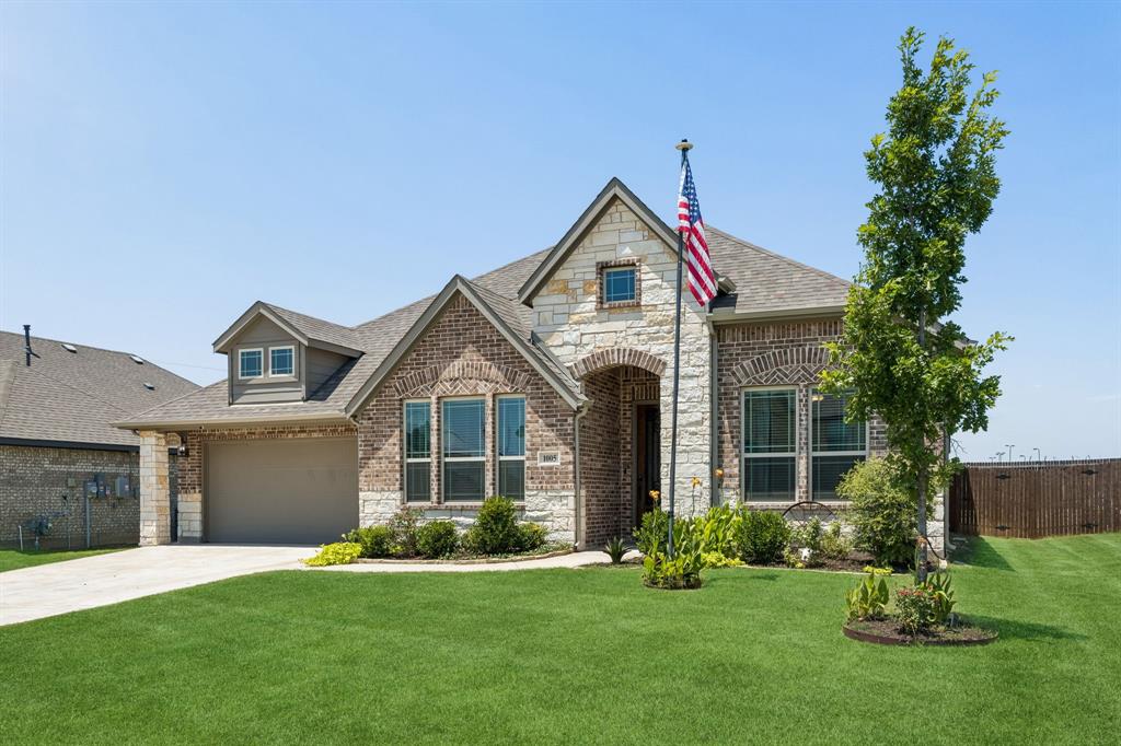 1005 Longbow Lane