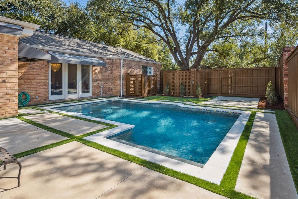 Lavendale Circle - Residential