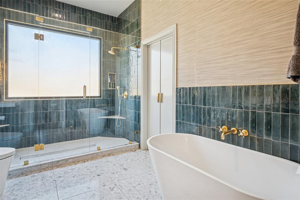 Lavendale Circle - Residential