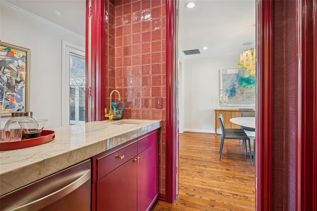 Lavendale Circle - Residential