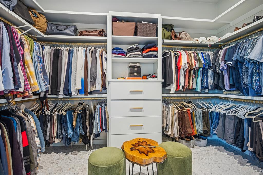 Lavendale Circle - Residential