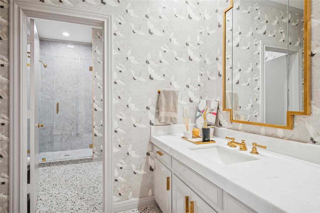 Lavendale Circle - Residential