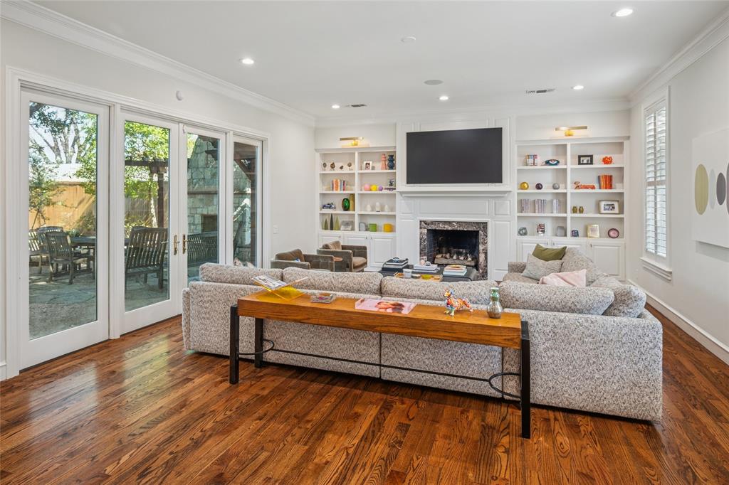 Lavendale Circle - Residential