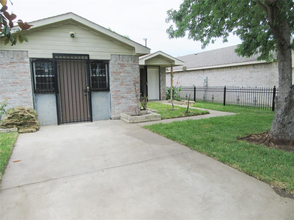10415 Blackjack Oaks Drive