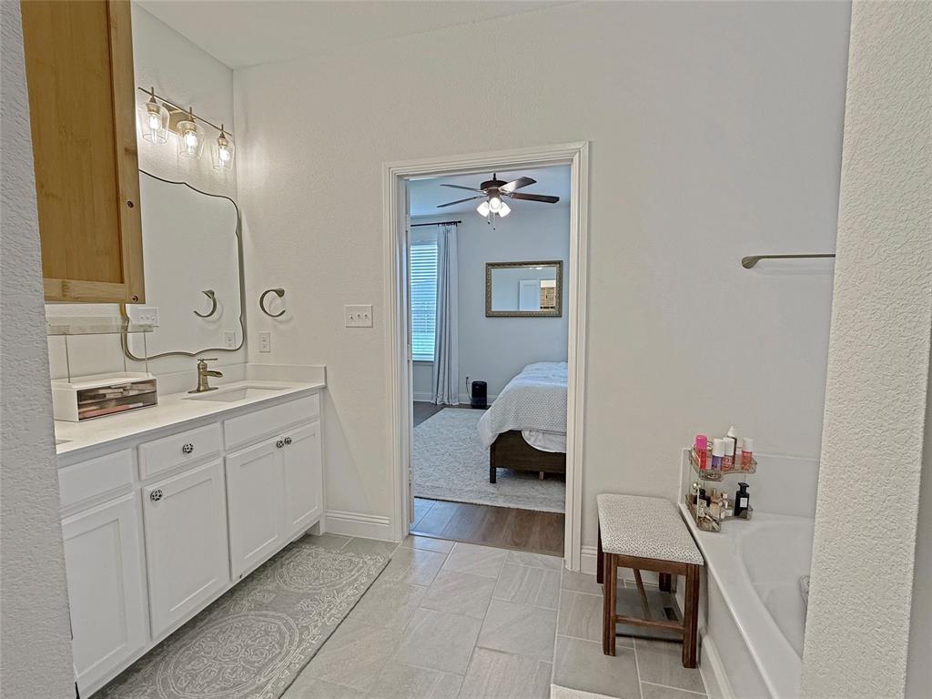 Courts Of Bonnie Brae - Residential