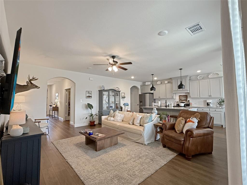 Courts Of Bonnie Brae - Residential