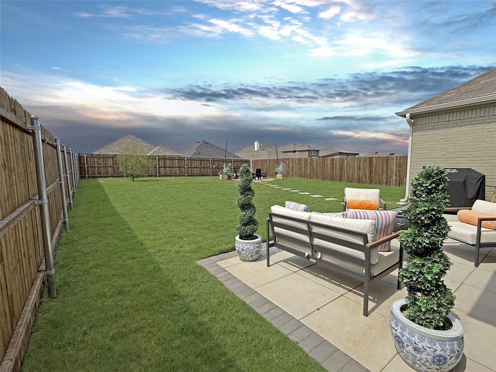 Courts Of Bonnie Brae - Residential