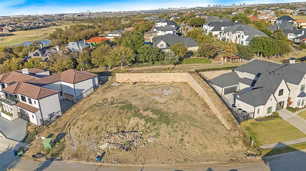 2316 Silver Table Drive