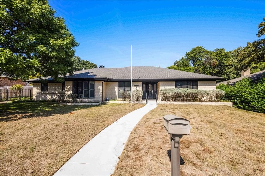 Welcome to this Updated home nestled in the prestigious High Oak Estates community! This stunning 3-bedroom, 3-bath residence showcases a welcoming split floor plan with a gated driveway and convenient rear-entry 2-car garage. Impressive recent enhancements include a refreshed painted brick exterior, a completely remodeled kitchen, beautifully updated bathrooms, and stylish new light fixtures throughout. The living room also feature a dry bar and a bookshelves. The kitchen boasts a spacious island, granite countertops, and premium stainless steel appliances featuring a  refrigerator. wood flooring and ceramic tile create a cohesive flow across the home. The  primary suite features an expansive walk-in closet with custom organizational shelving. Two recently installed hot water heaters and a roof replaced in June 2025 provide excellent long-term value and security.
High Oak Estates offers the perfect balance of comfort and recreation, with direct access to a 12-acre park featuring peaceful jogging trails and established mature trees. This meticulously updated home awaits its new owners and is available for immediate move-in!