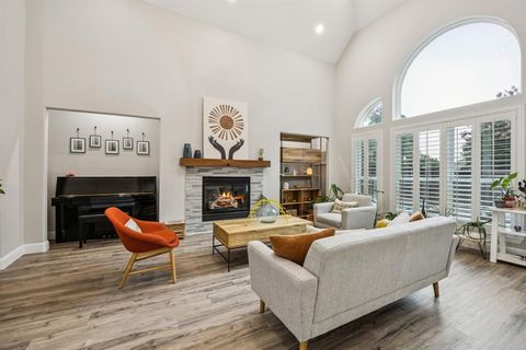 Photo of 621 Muirfield Road, Keller, TX 76248 (MLS # 21133210)