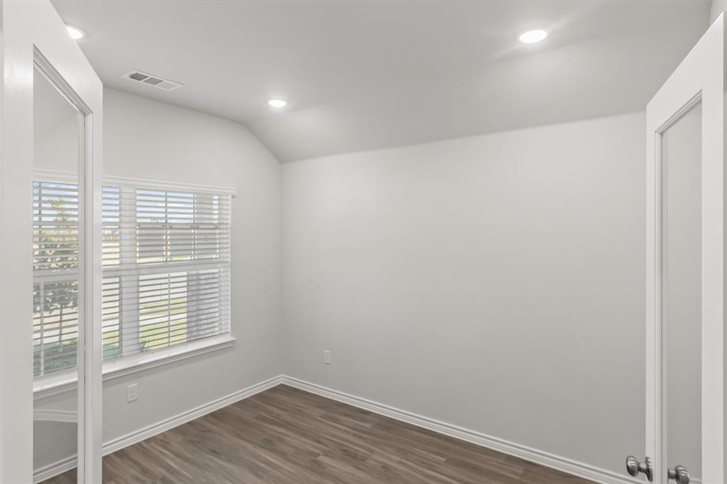 10001 Freighter Trail