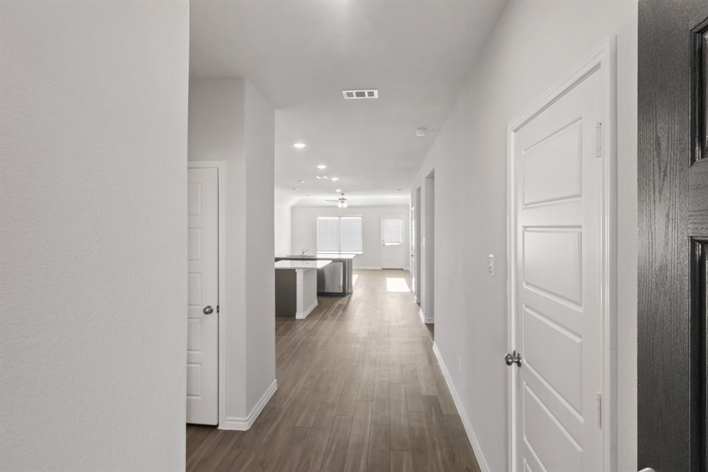 10001 Freighter Trail