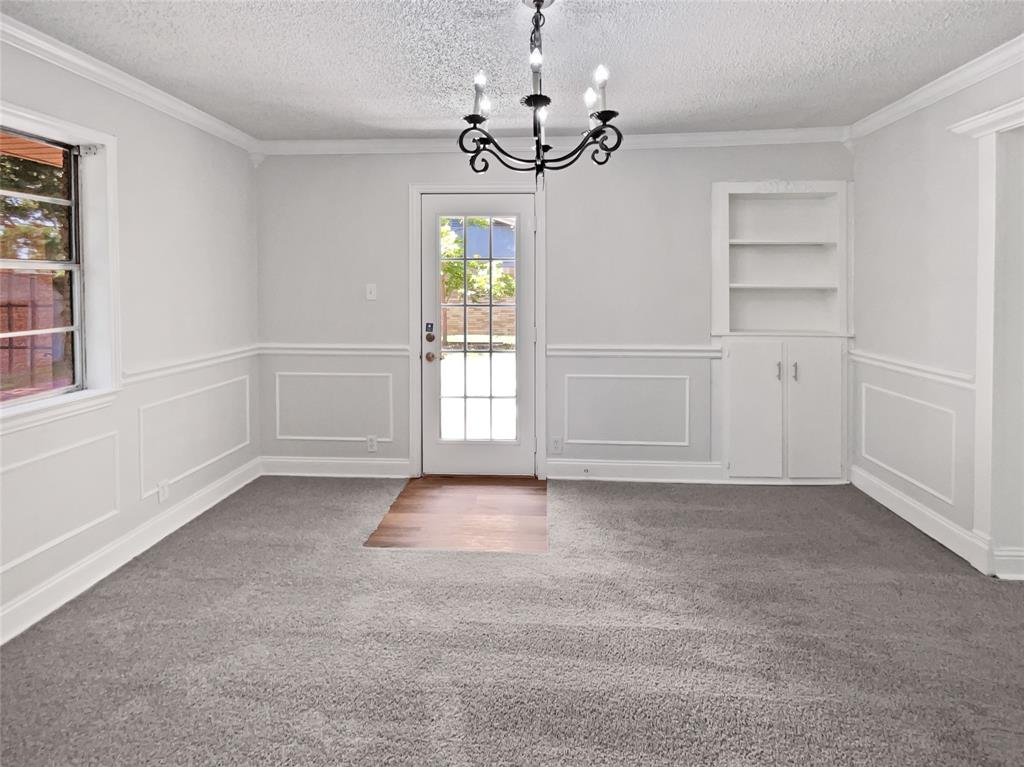 Colonial Ac #3 - Residential