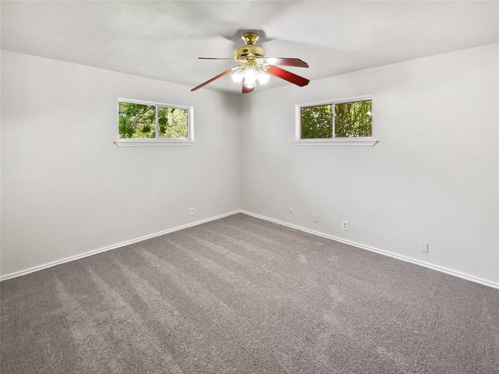 Colonial Ac #3 - Residential