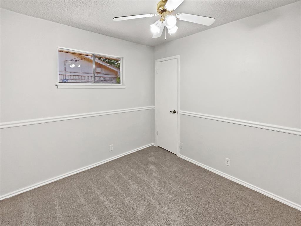 Colonial Ac #3 - Residential