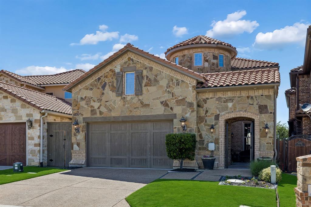 10047 Lakeside Drive