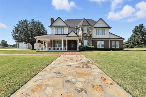 902 Booker Street Sulphur Springs TX 75482