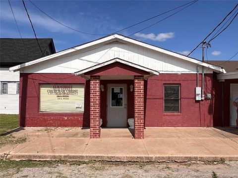 309 Pecos Coleman TX 76834