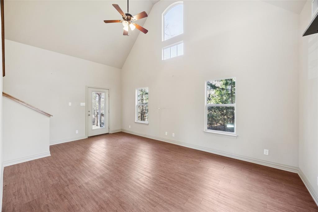 Willow Lake Estate 4 - Residential