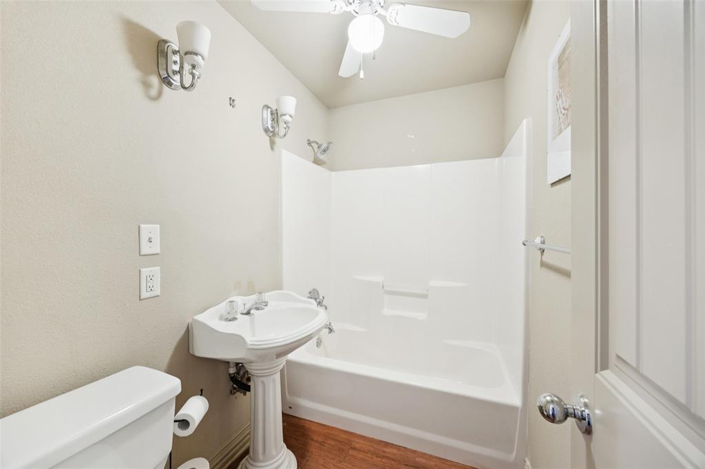 Willow Lake Estate 4 - Residential