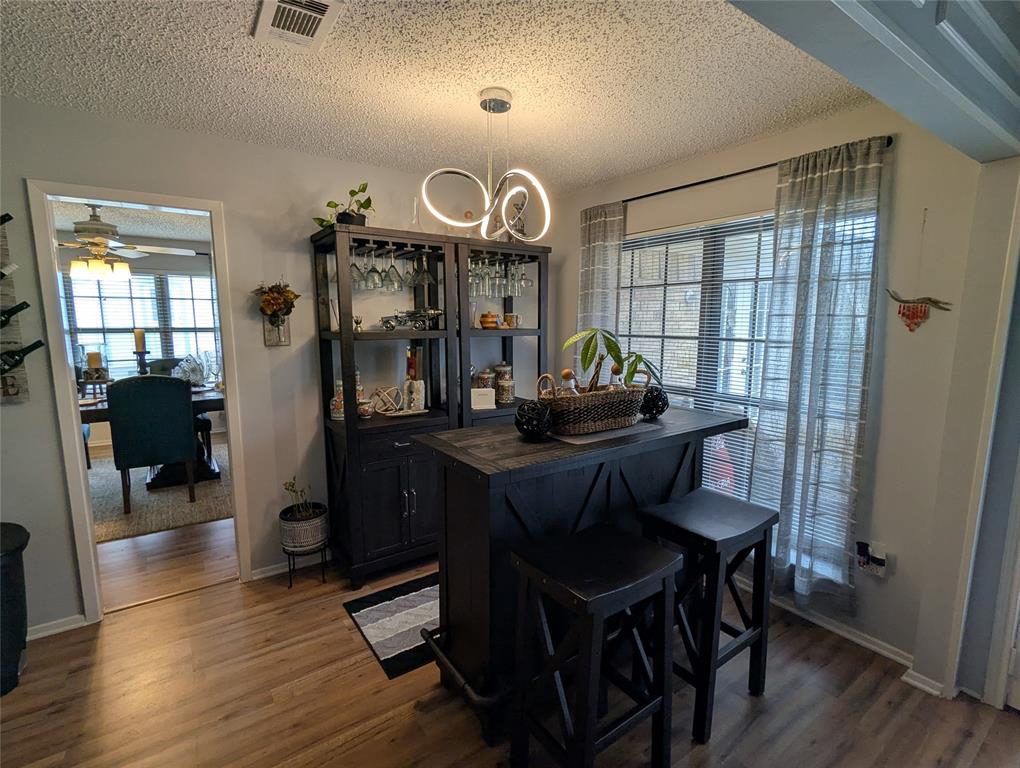 2827 Cross Timbers Drive