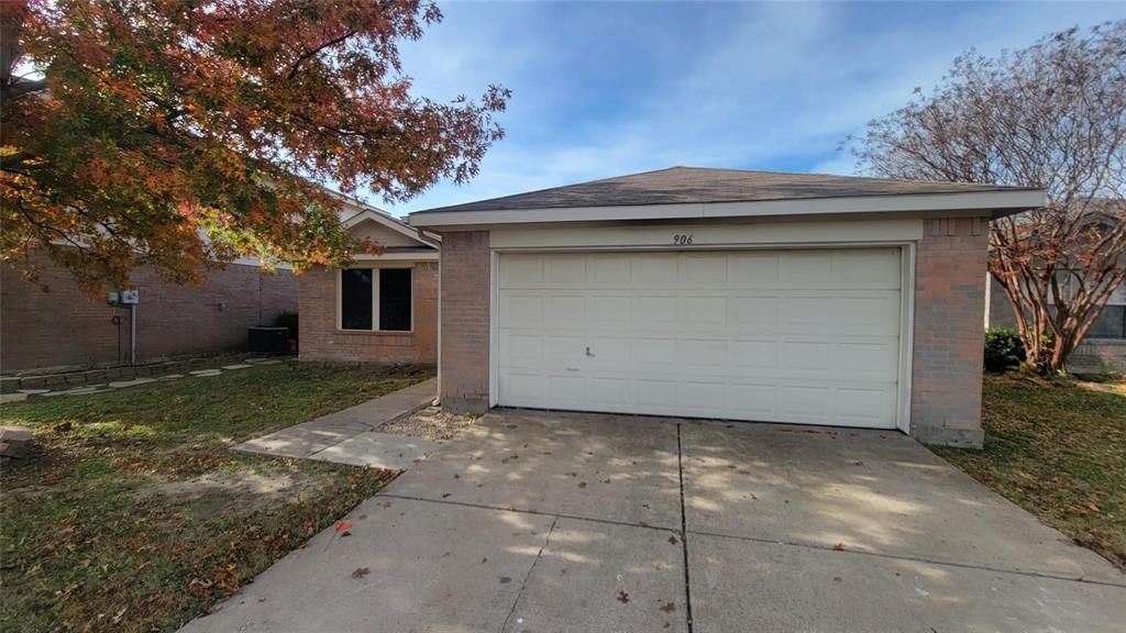 Photo of 906 Post Oak Trail, Anna, TX 75409 (MLS # 21268622)
