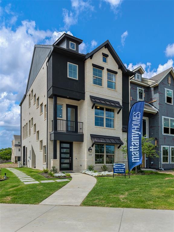 2233 Fort Bliss Street