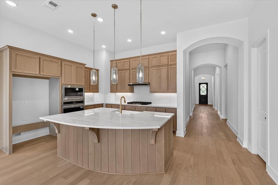 1557 Thicket Hill Drive