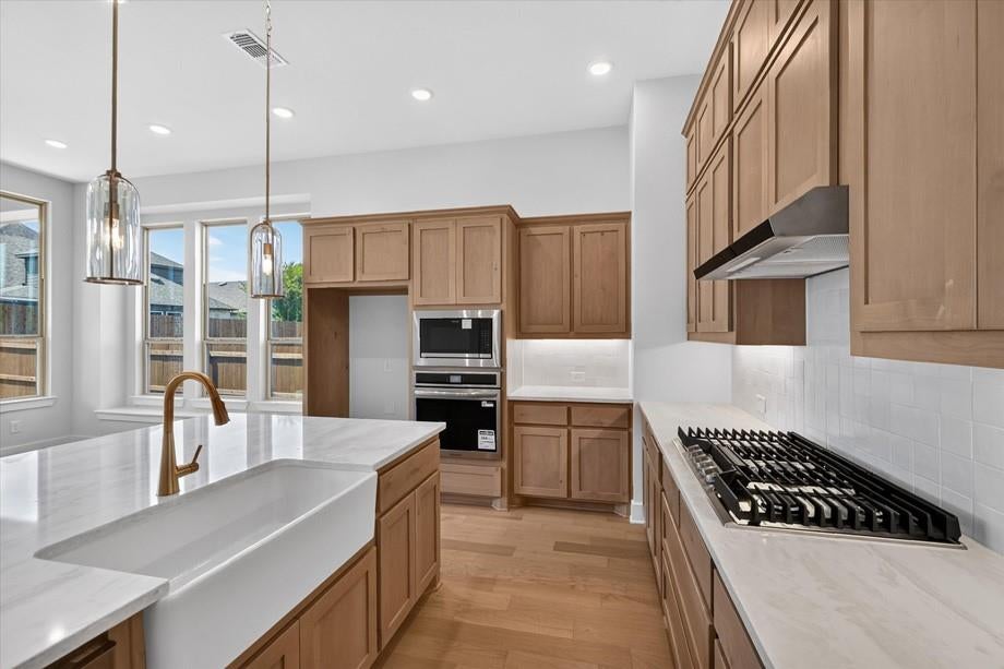 1557 Thicket Hill Drive