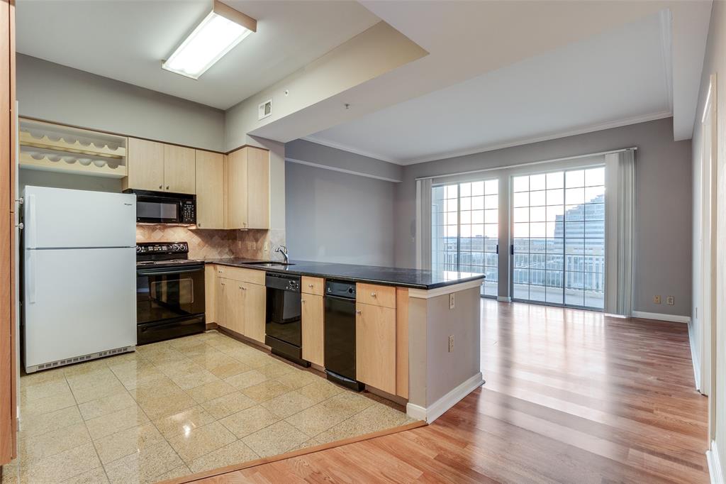 Renaissance On Turtle Creek Condo - Residential Lease