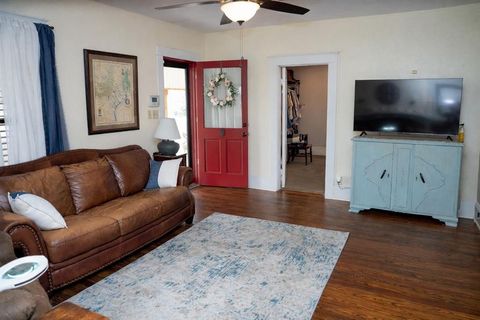 Tiny photo for 801 S Hall Street, Ennis, TX 75119 (MLS # 21200992)
