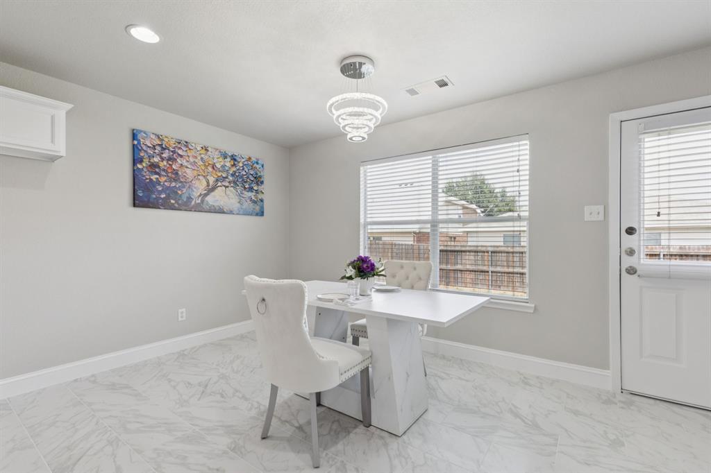 Fossil Hill Estates - Residential Lease