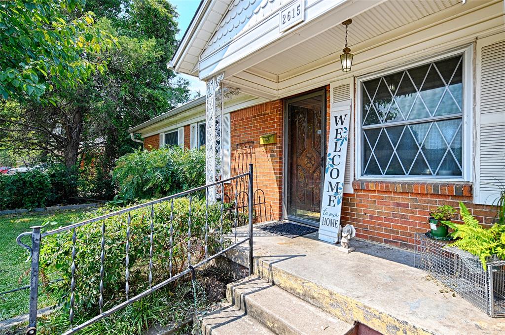 2615 Newton Circle W