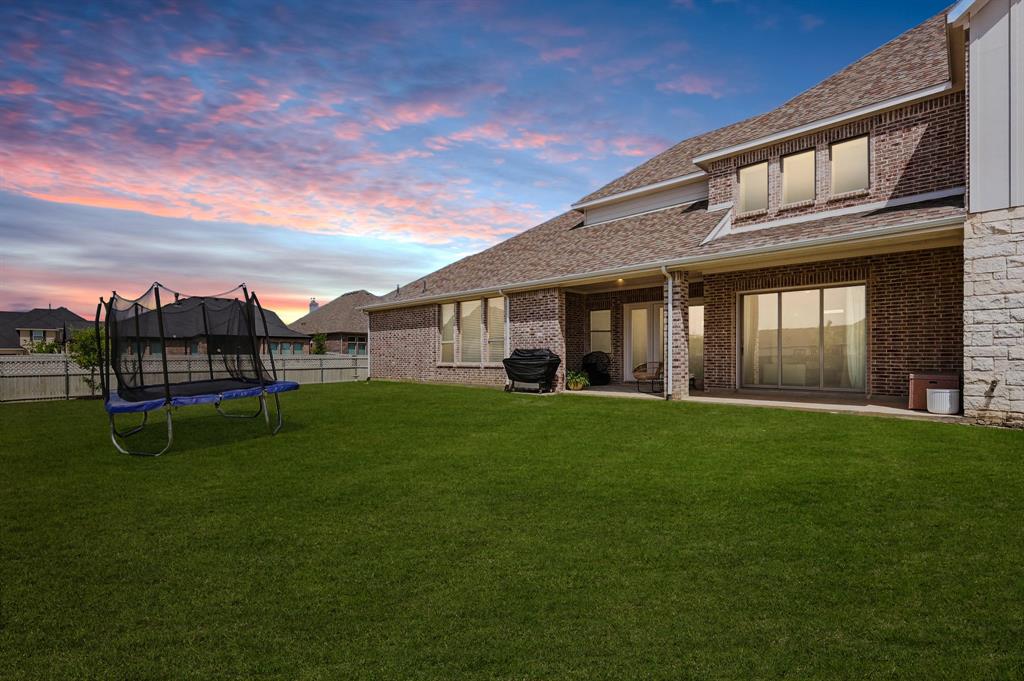 1304 S Pecan Parkway
