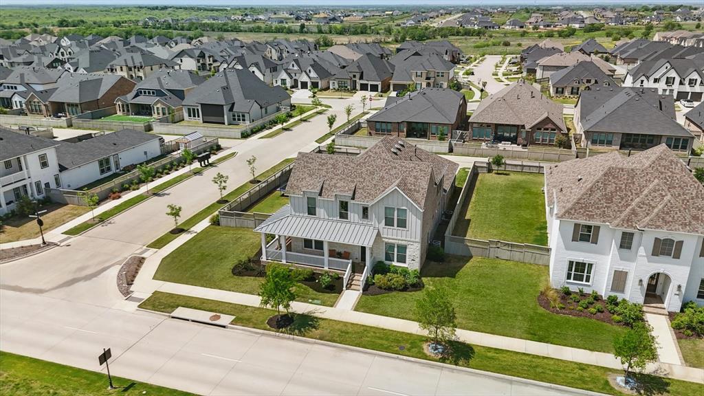 1304 S Pecan Parkway