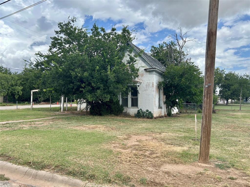 916 W Mesquite Street