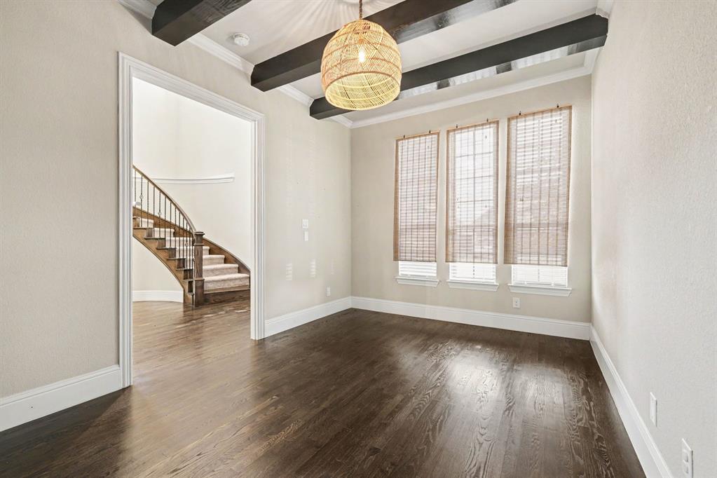 1616 Canals Drive