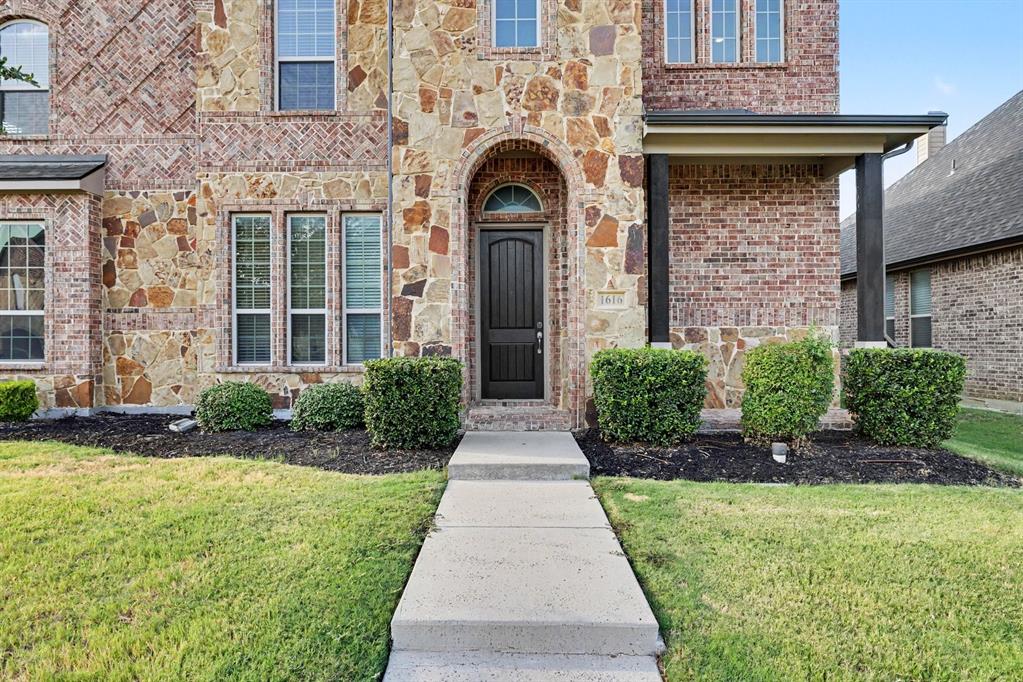 1616 Canals Drive