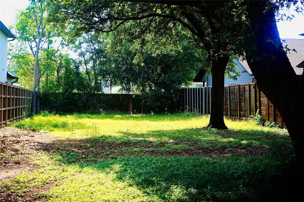 7221 Kaywood Drive