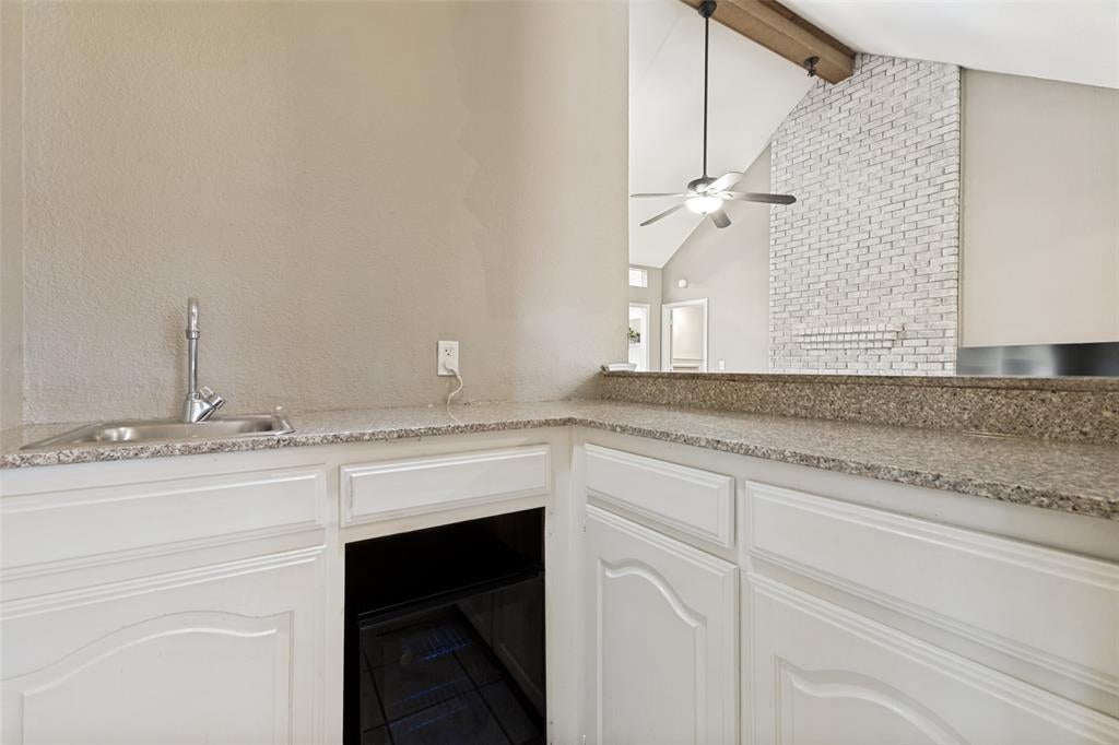 4123 Lawngate Drive