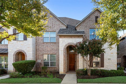 Photo of 4683 Dozier Road #D, Carrollton, TX 75010 (MLS # 21416911)
